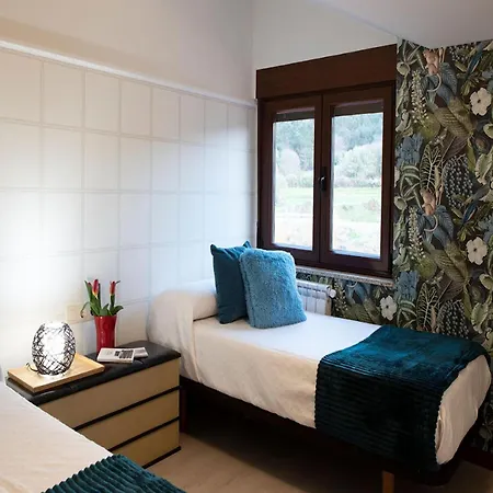 In Espineirido With Pool & Sea Views Ribeira