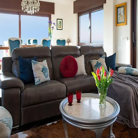 In Espineirido With Pool & Sea Views Nyaraló Ribeira